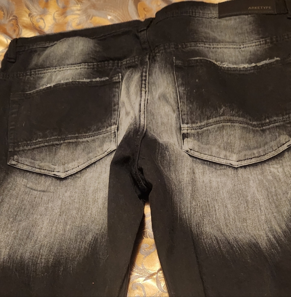 Jeans - Picture 2 of 2